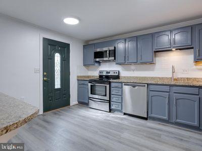 CARDINAL GLEN - Residential Lease
