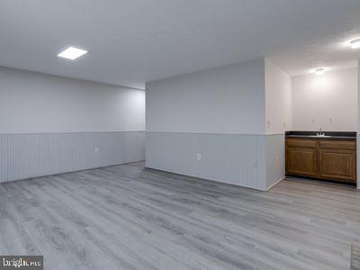 CARDINAL GLEN - Residential Lease