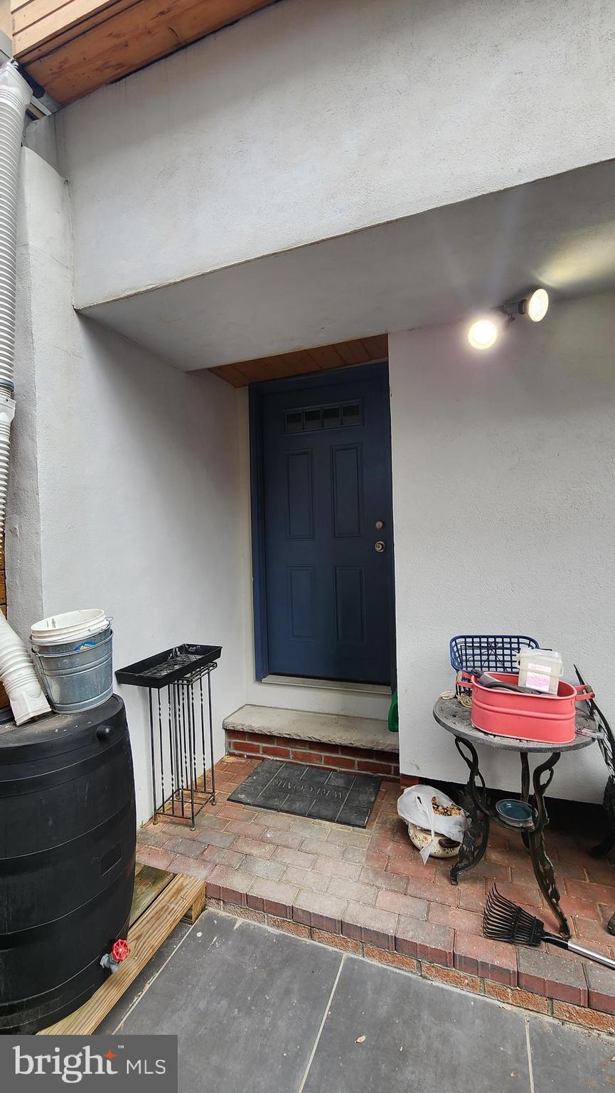WEST PASSYUNK - Residential Lease