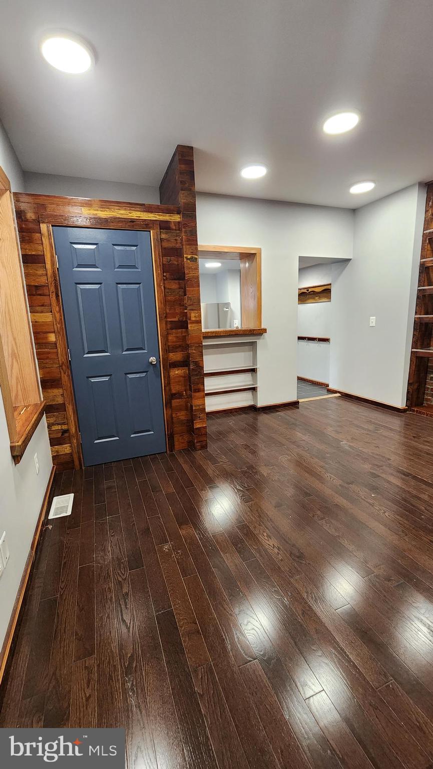 WEST PASSYUNK - Residential Lease