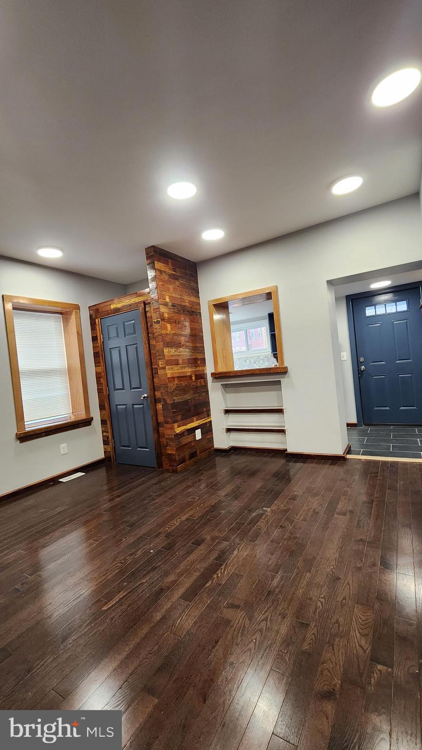 WEST PASSYUNK - Residential Lease