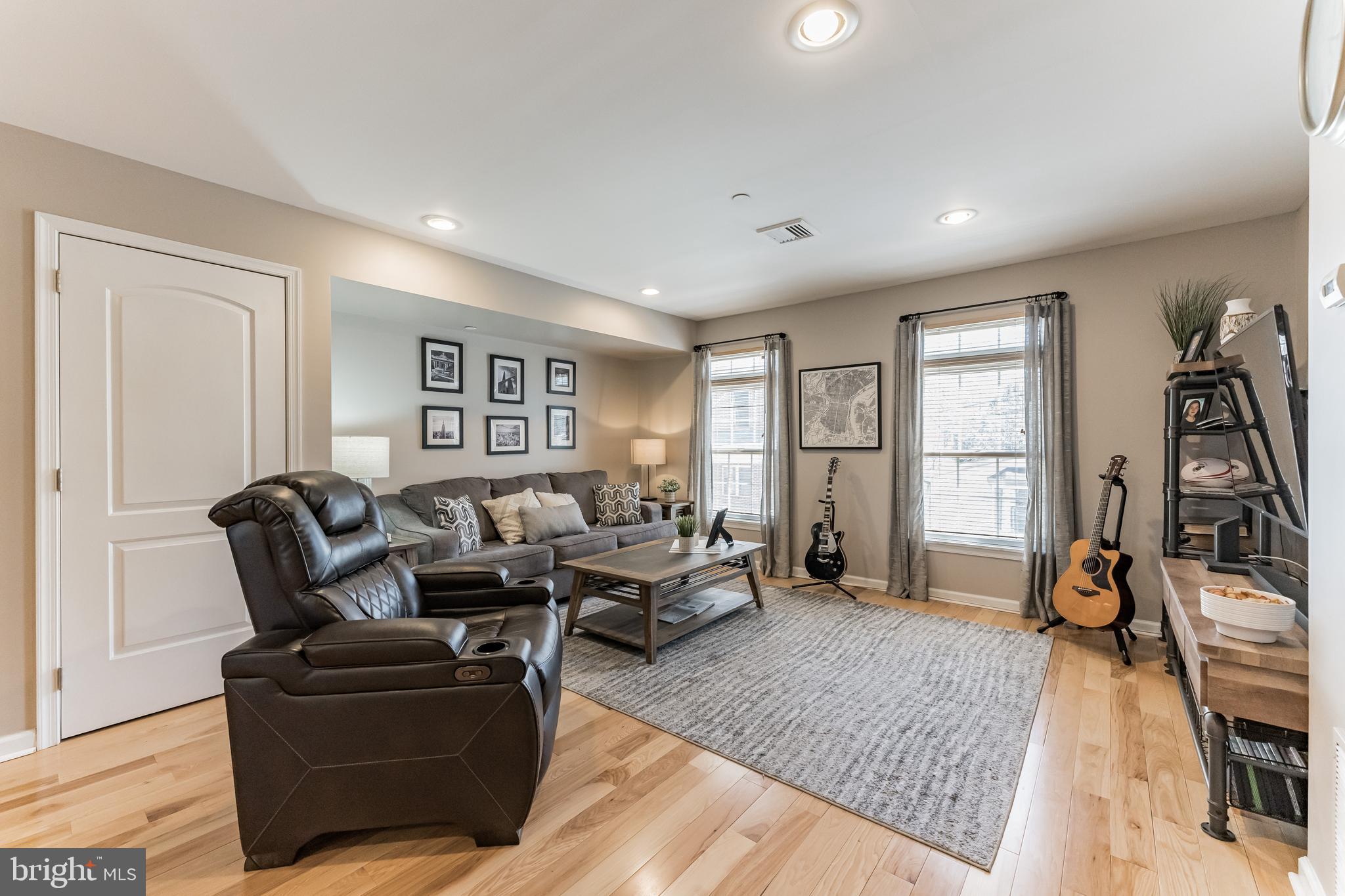 ROXBOROUGH - Residential Lease