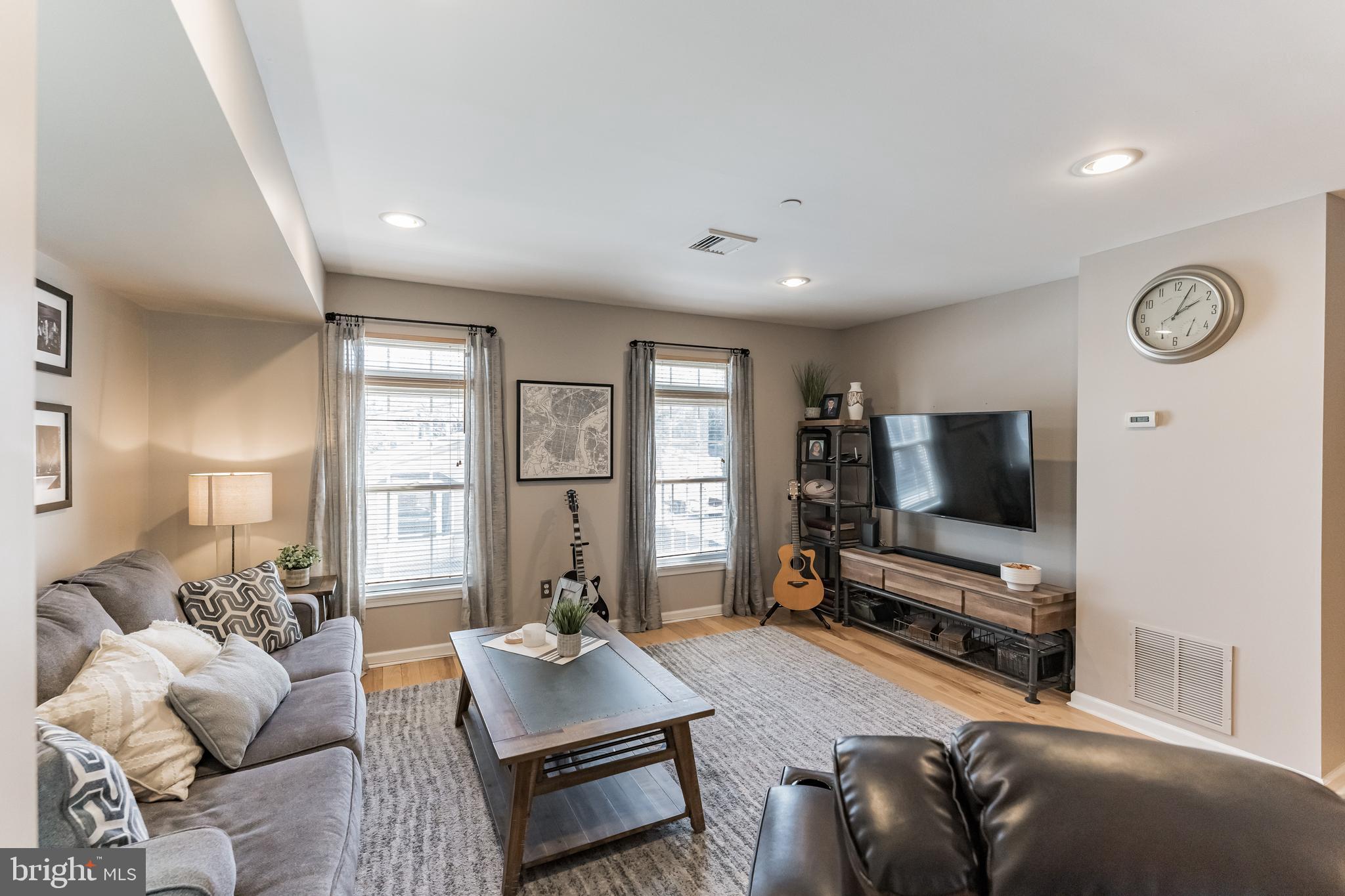 ROXBOROUGH - Residential Lease