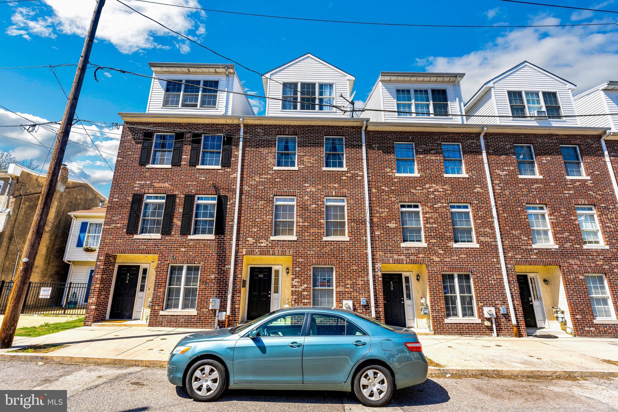 ROXBOROUGH - Residential Lease