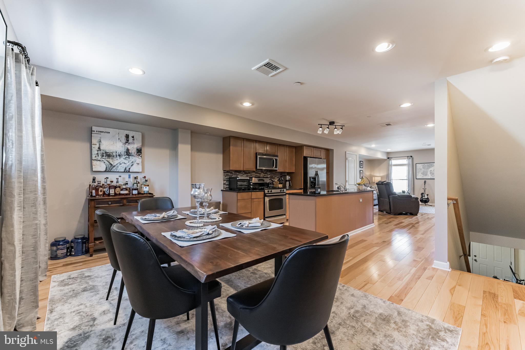 ROXBOROUGH - Residential Lease