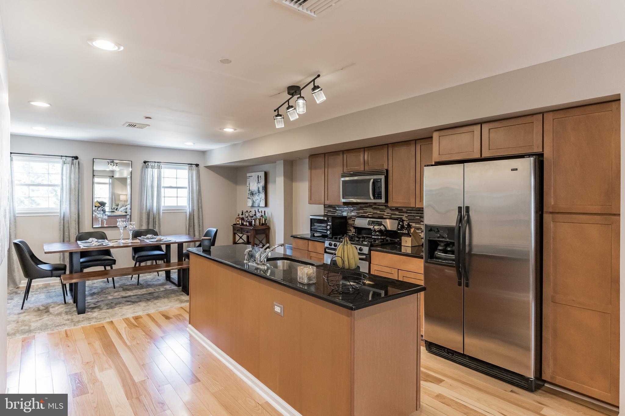 ROXBOROUGH - Residential Lease