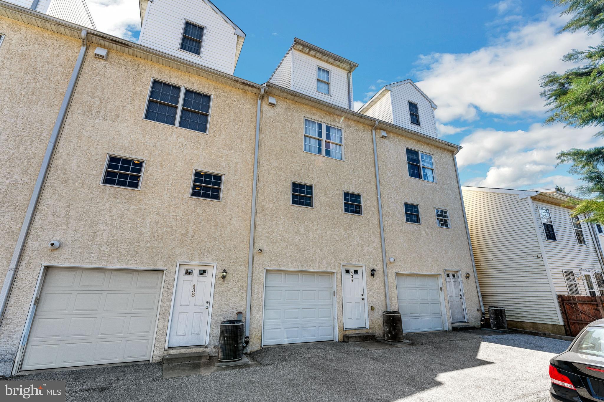 ROXBOROUGH - Residential Lease