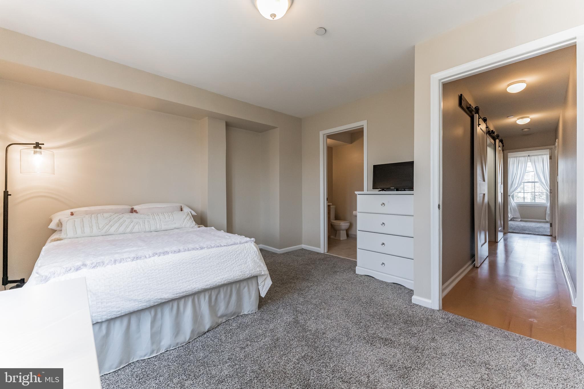 ROXBOROUGH - Residential Lease