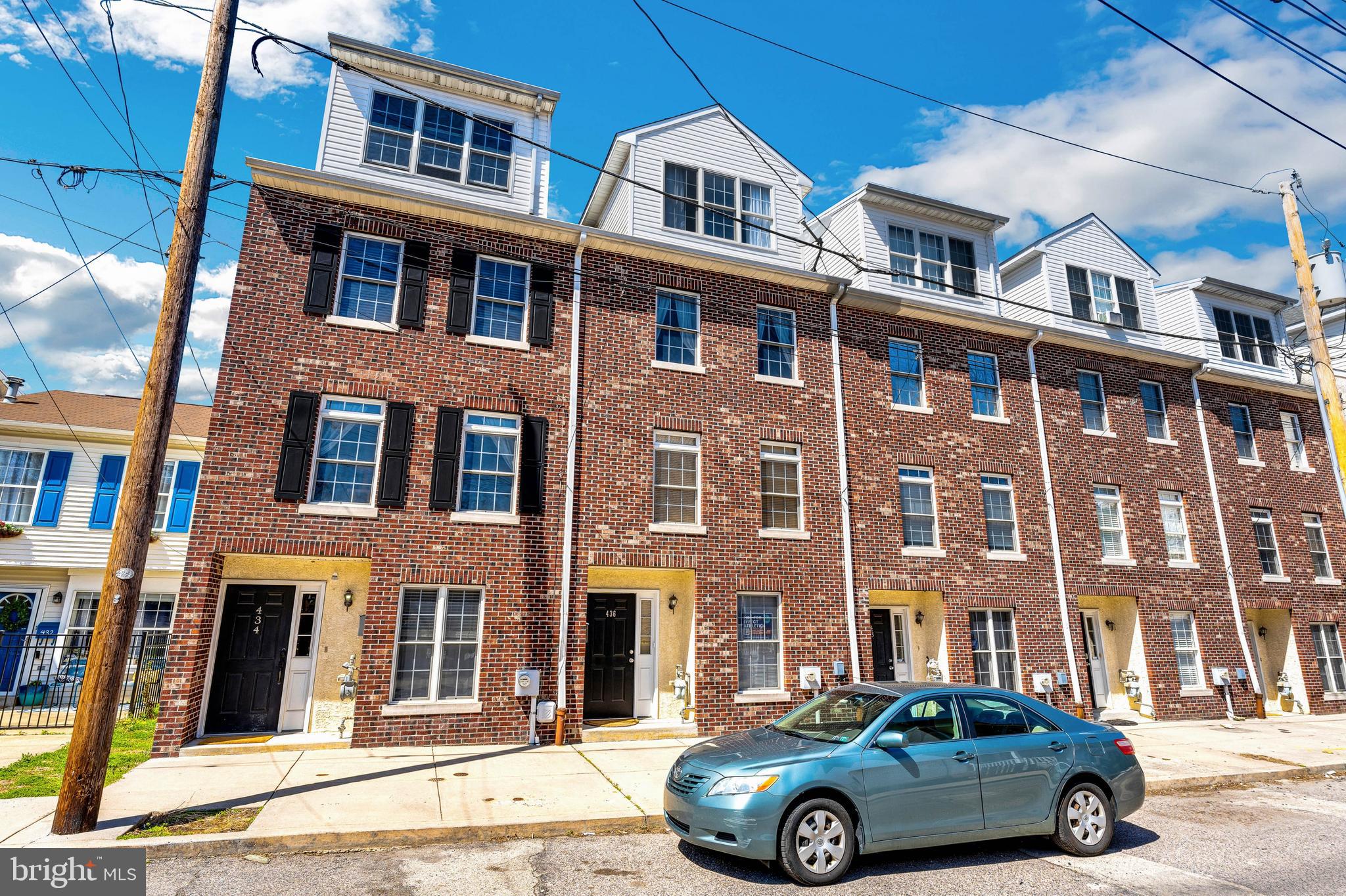 ROXBOROUGH - Residential Lease