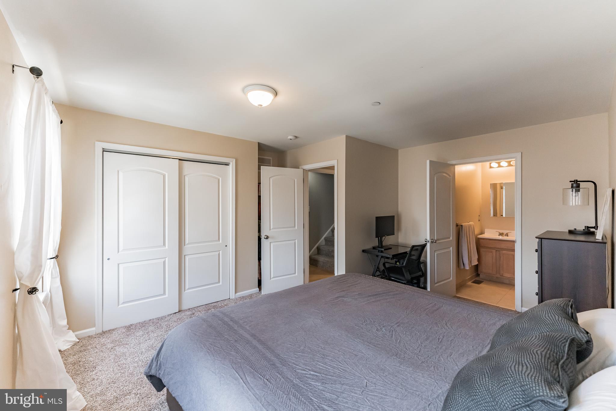 ROXBOROUGH - Residential Lease