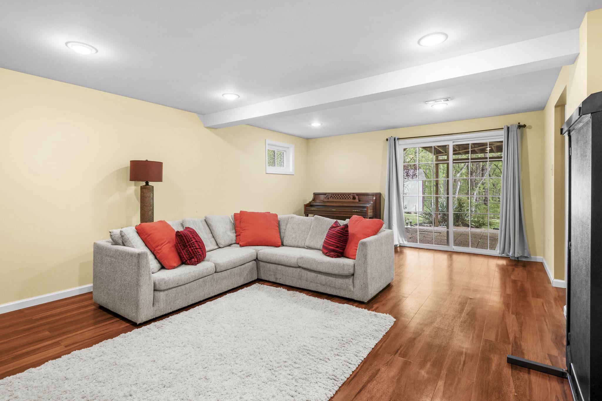 ROLLING ACRES - Residential