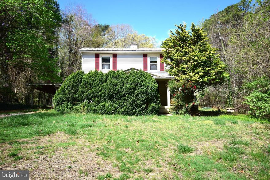Fixer upper on 1 acre! Route 2 north just south of county line. 8 minutes south of I95 and the VRE. Home originally built 1867. Strong bones, newer windows, original floors. Country kitchen is a nice size with a perfect spot for table. First floor bedroom with jack/jill bath, as well as a half bath . 
it has so much potential !Home is ready for your rehab. Great front porch, nice grounds with old plantings. Shed , cellar and carport as well.  This one is ready for you to make it your own.