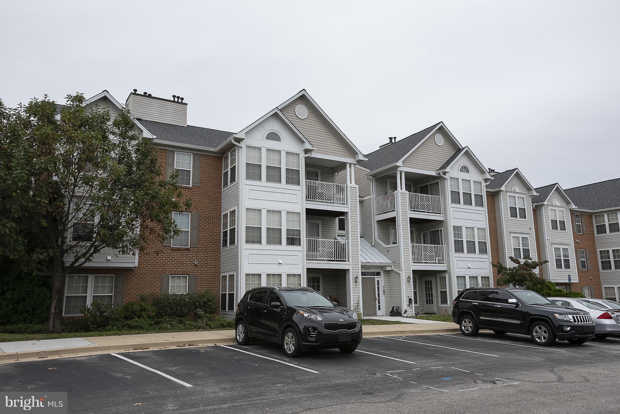 PINEY ORCHARD - Residential