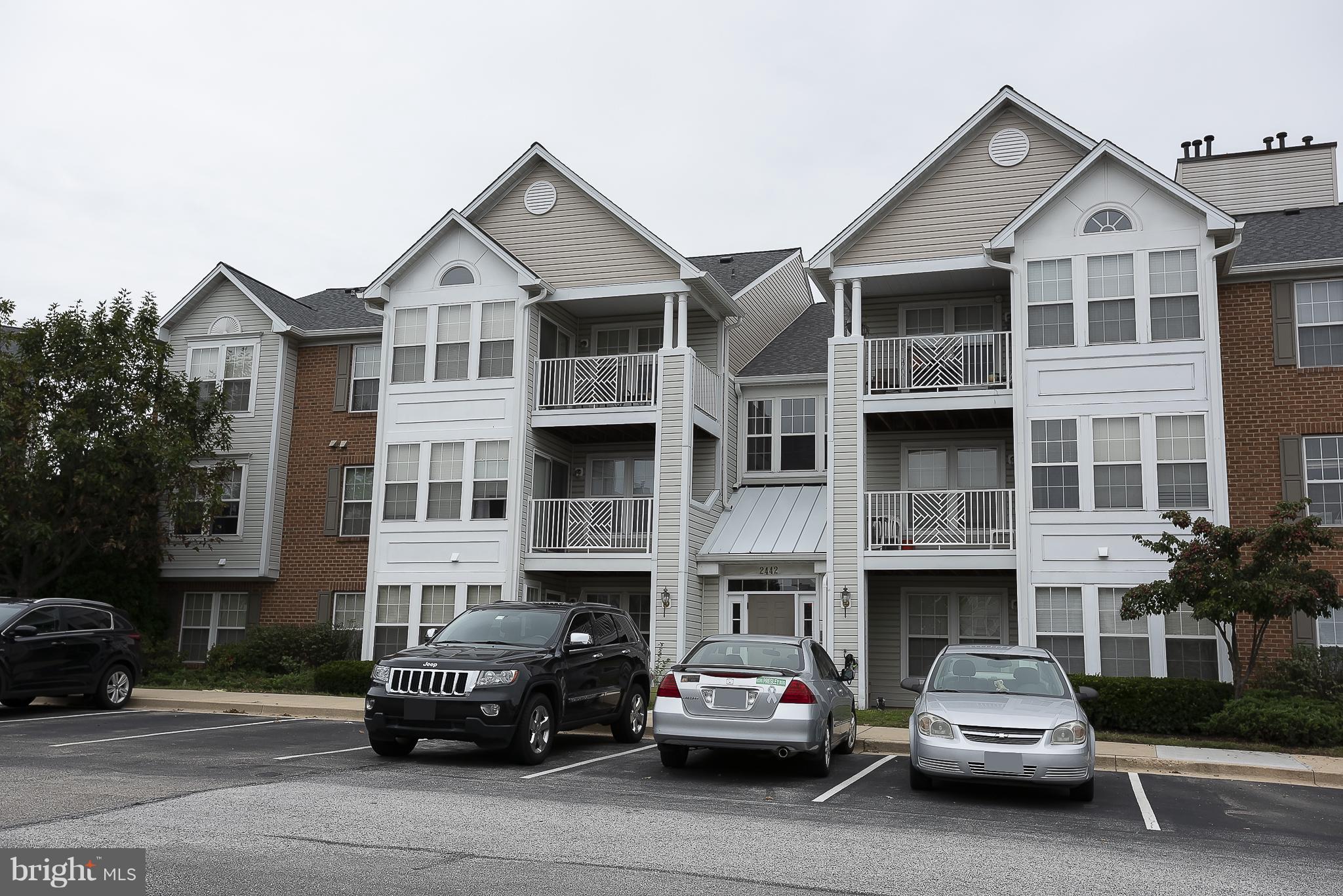 PINEY ORCHARD - Residential