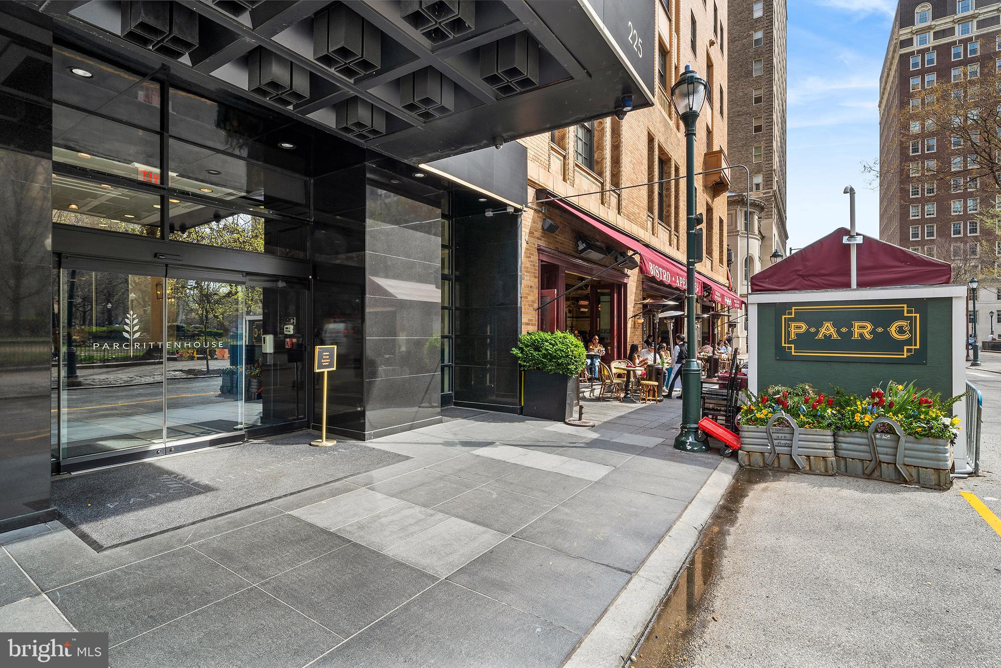 RITTENHOUSE SQUARE - Residential Lease