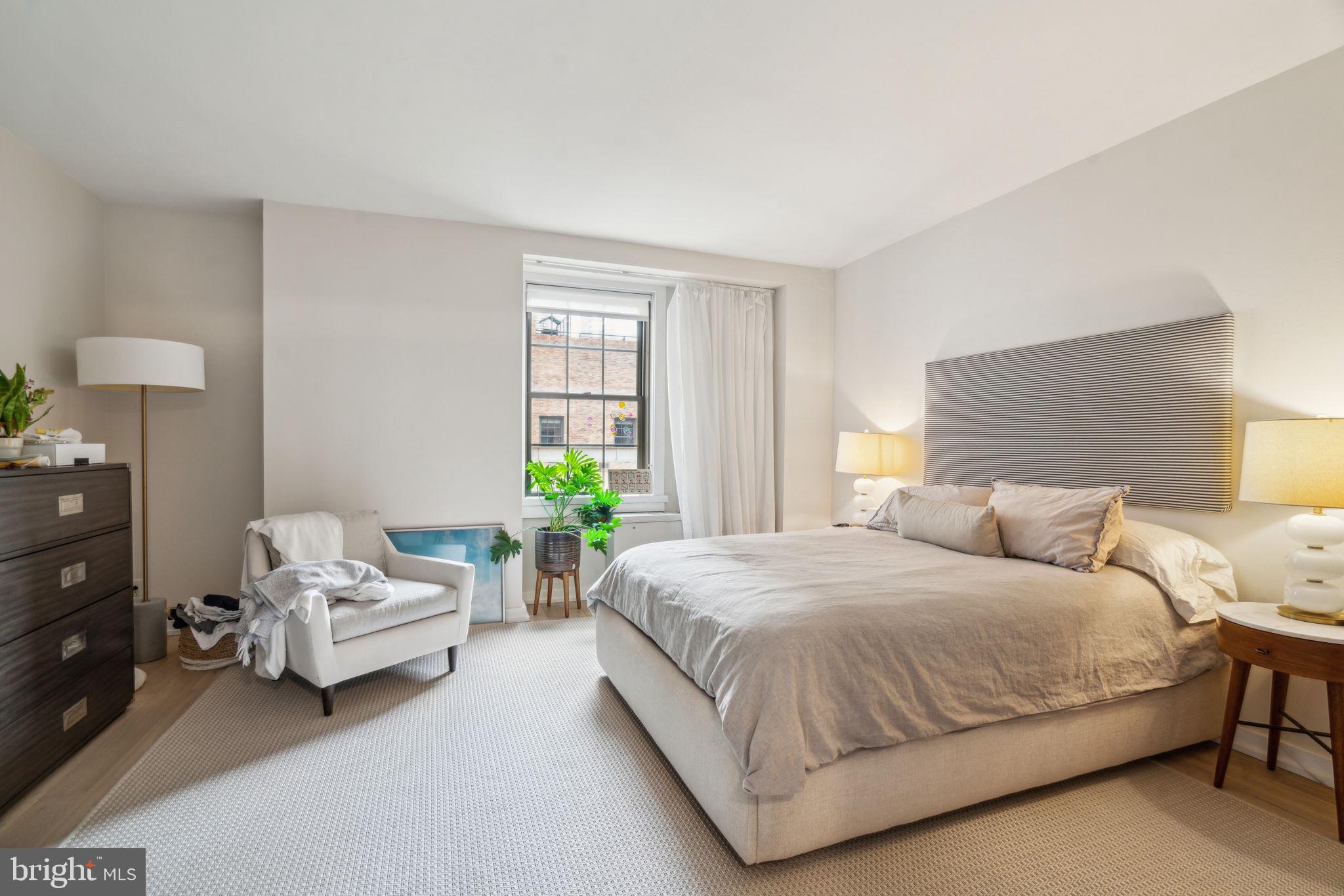 RITTENHOUSE SQUARE - Residential Lease