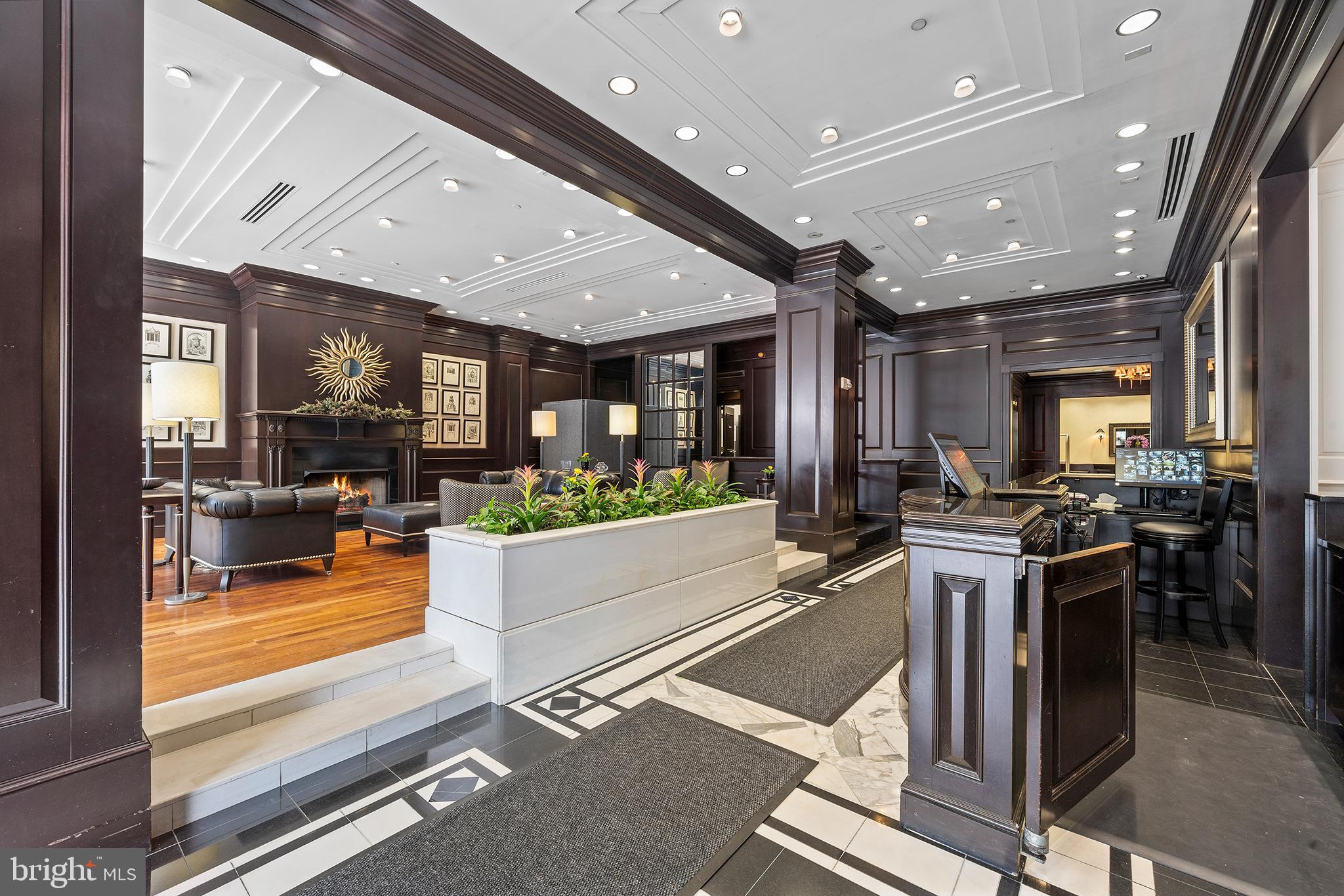 RITTENHOUSE SQUARE - Residential Lease