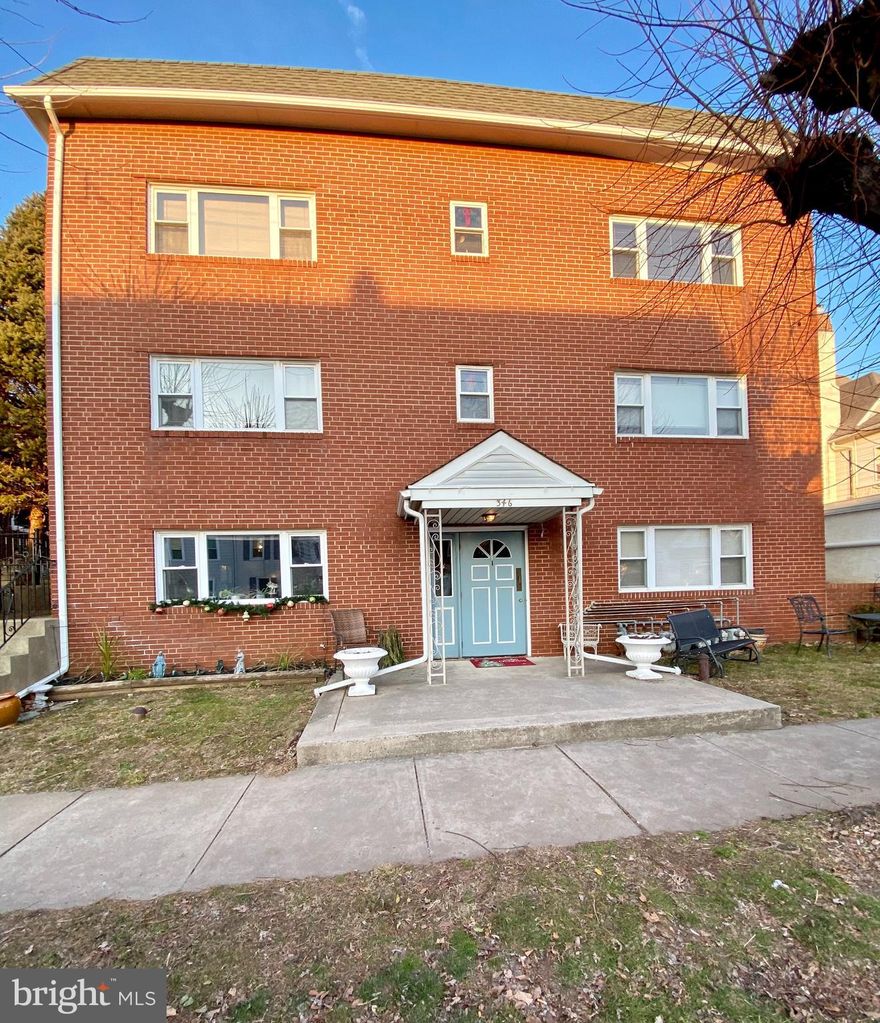 Extremely affordable apartment available in a desirable location in the heart of Conshohocken. As soon as you walk in you will notice the brand new carpeting which is throughout the apartment. Living area is spacious enough to place a large couch, and contains a huge window which illuminates the whole room with sunshine during the day. Set up a small table in the kitchen area as a combination prep-table for cooking and a place to sit down and enjoy your meals. Bedroom is commodious and can easily fit a large bed and a desk which is a great option to have if you work from home. Hallway closet has ample room for storing your coats and extra items. Full bathroom rounds out the apartment. Shared washer and dryer are on the first floor, so no need to go up and down steps to do your laundry. Walkable to many great restaurants, bars, and shops on Fayette, and just around the corner from Sutcliffe park. Close proximity to the train station and Schuylkill River Trail which travels all the way to center city Philadelphia. No pets please. Schedule a showing while this one lasts!