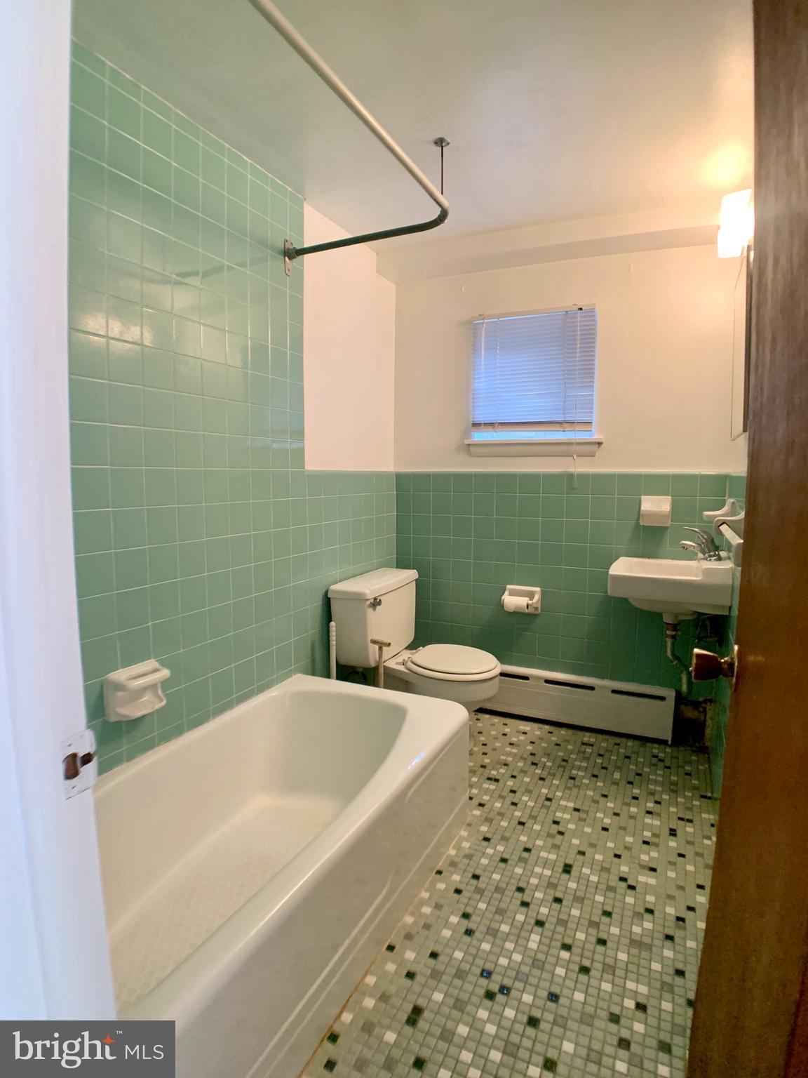 CONSHOHOCKEN - Residential Lease