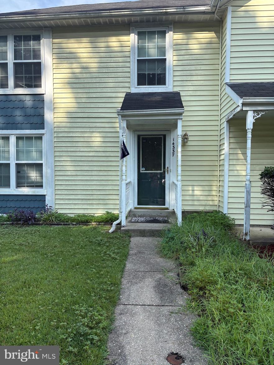 A charming 3-Bedroom Home Just Minutes to the National Harbor and the Nation’s Capital!
Welcome to this charming 3-bedroom, 1.5-bath home located near the Upper Marlboro Courthouse, local dining, shopping, and just minutes from the National Harbor and the heart of Washington, D.C.  

Whether you're commuting to the city or enjoying a night out in a vibrant neighborhood, this location offers the perfect blend of convenience and comfort.

Step inside to find a spacious living area, a functional layout, and updated features that make daily living a breeze. The main level boasts a large living room, a well-appointed kitchen, and a dining area perfect for entertaining. Upstairs, you'll find three bedrooms and a full bath.  A convenient half-bath is located on the main floor for guests.

Enjoy the backyard ideal for relaxing or entertaining, plus off-street parking and easy access to public transportation.

Whether you're a first-time buyer, investor, or looking to downsize near the city, this property offers incredible value and location!