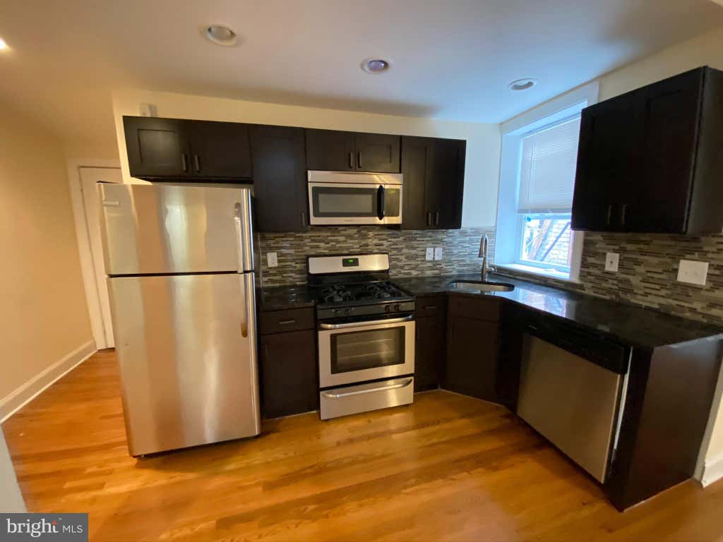 Photo of 1529 Spruce Street #4D, PHILADELPHIA, PA 19102 (MLS # PAPH2655606)
