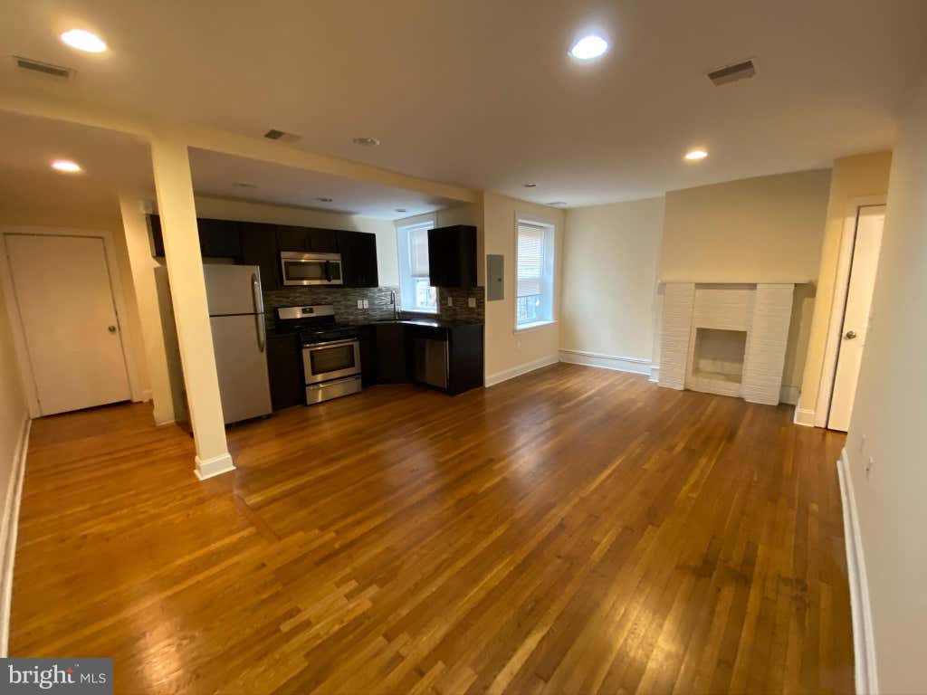 Photo of 1529 Spruce Street #4D, PHILADELPHIA, PA 19102 (MLS # PAPH2655606)