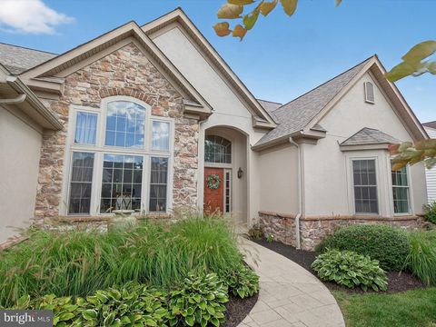 Photo of 667 Golden Eagle Way, LANCASTER, PA 17601 (MLS # PALA2074930)