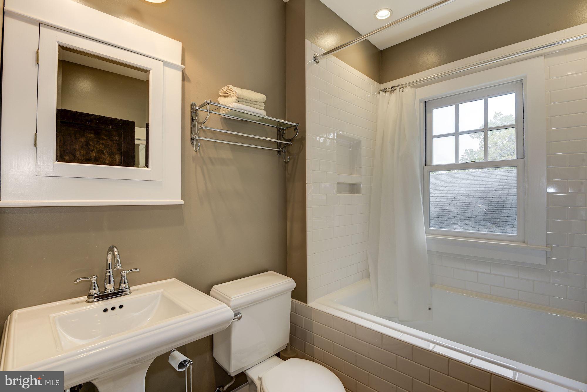 TAKOMA PARK - Residential Lease