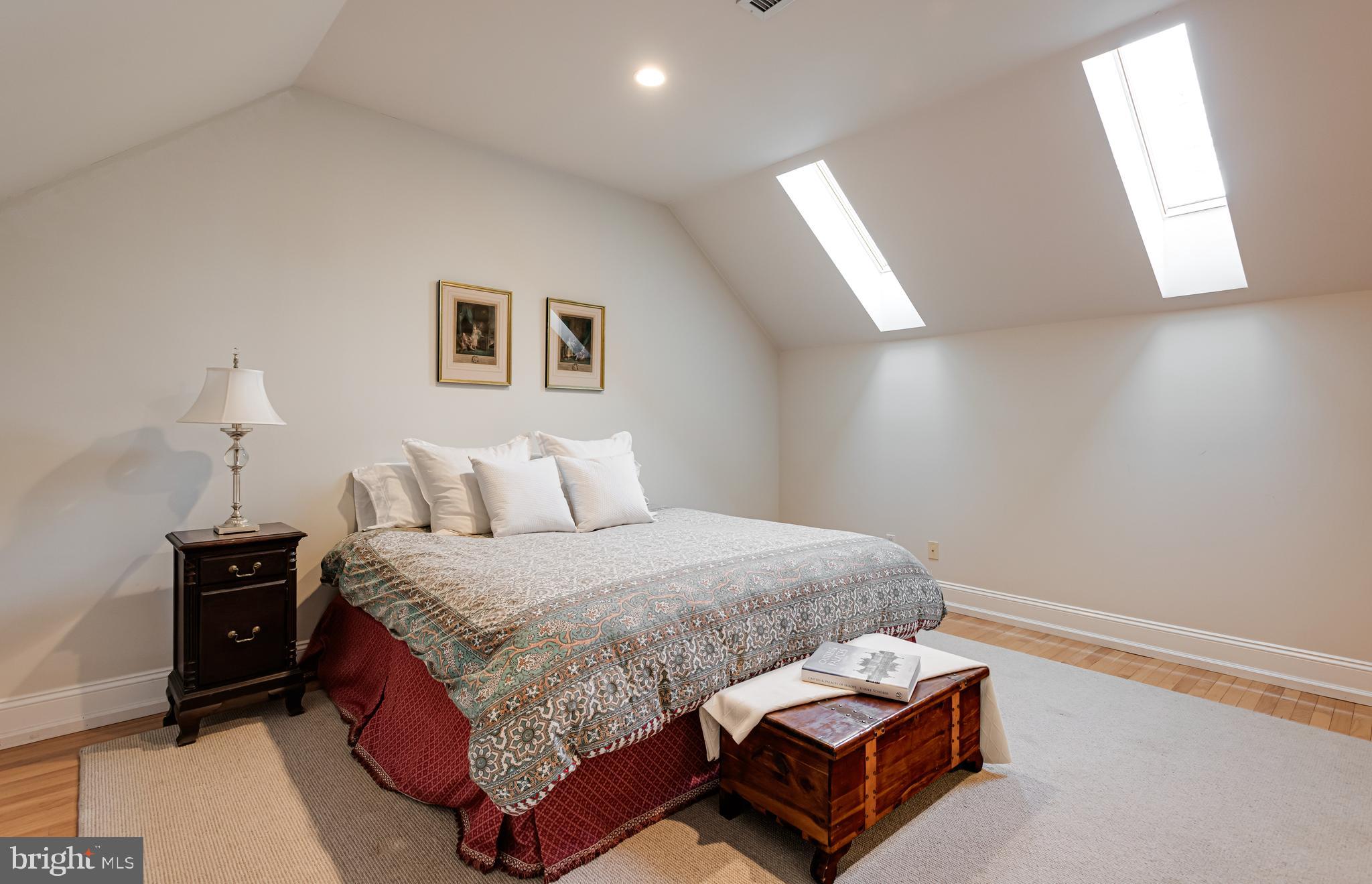 BRYN MAWR - Residential