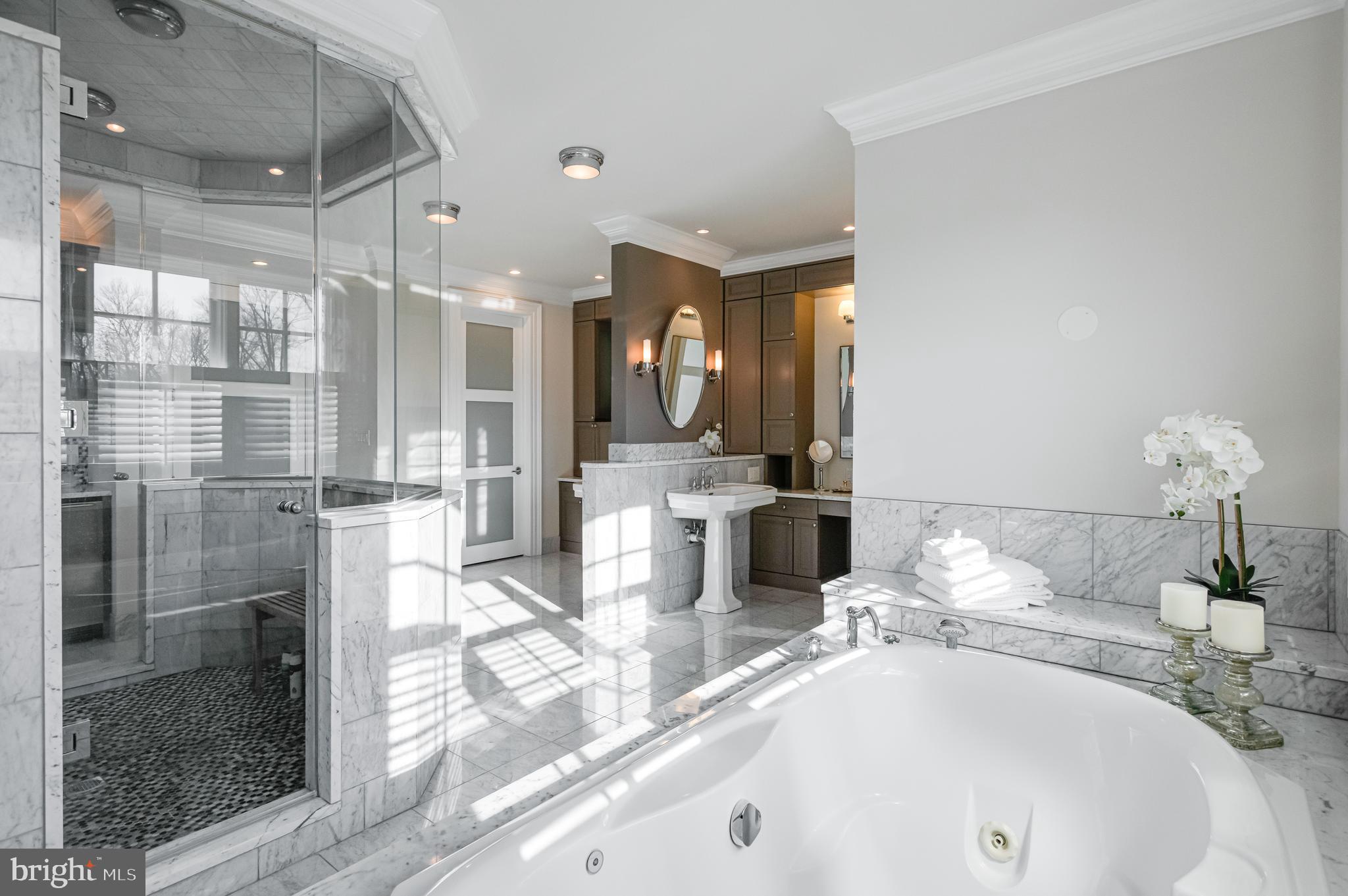 BRYN MAWR - Residential