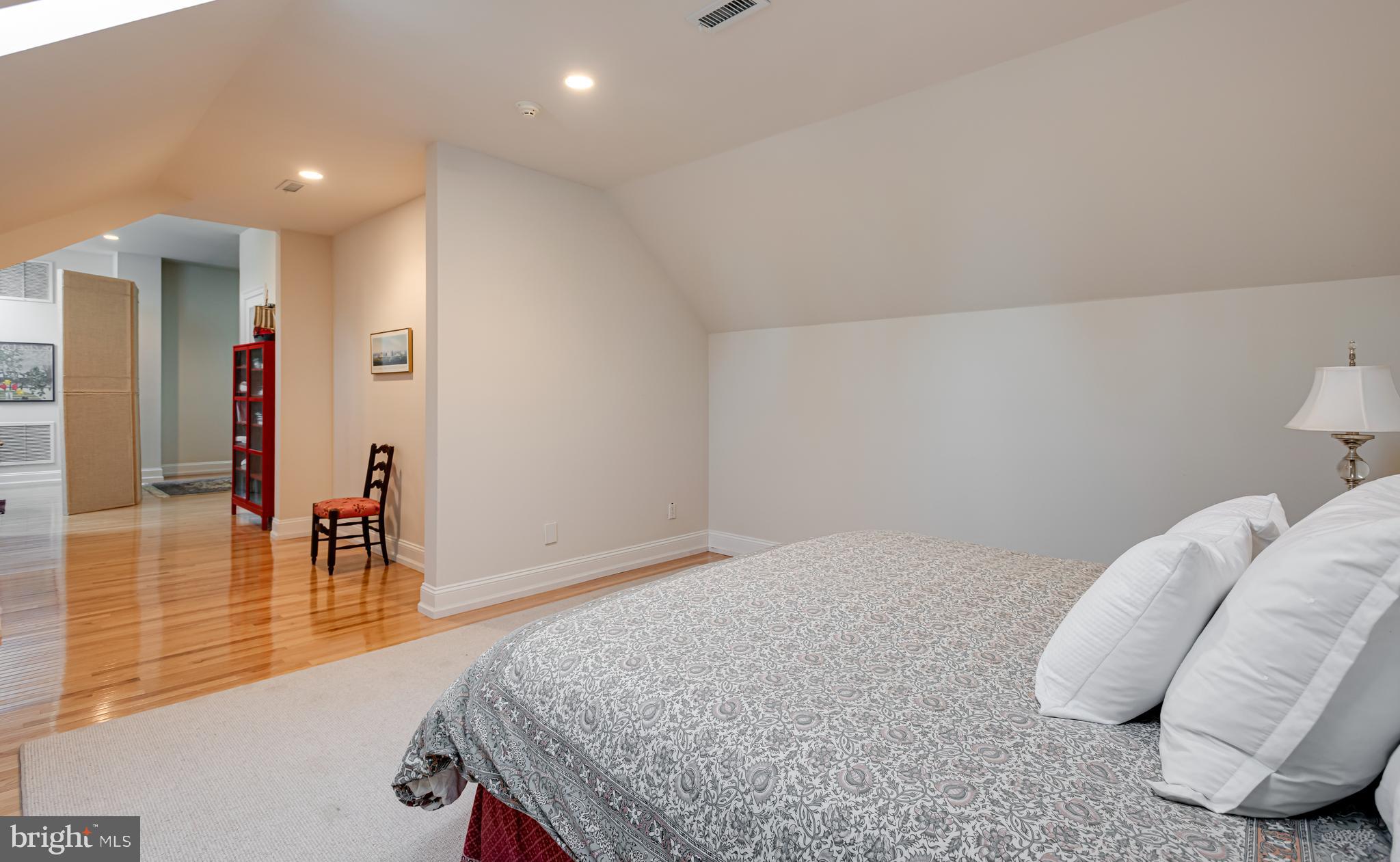 BRYN MAWR - Residential