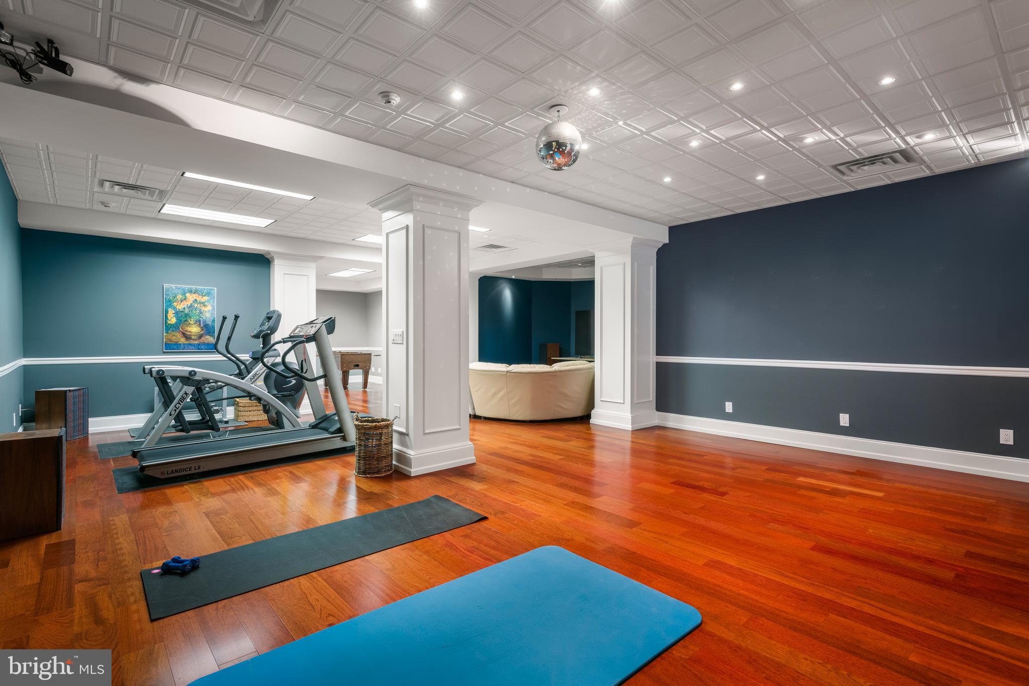 BRYN MAWR - Residential