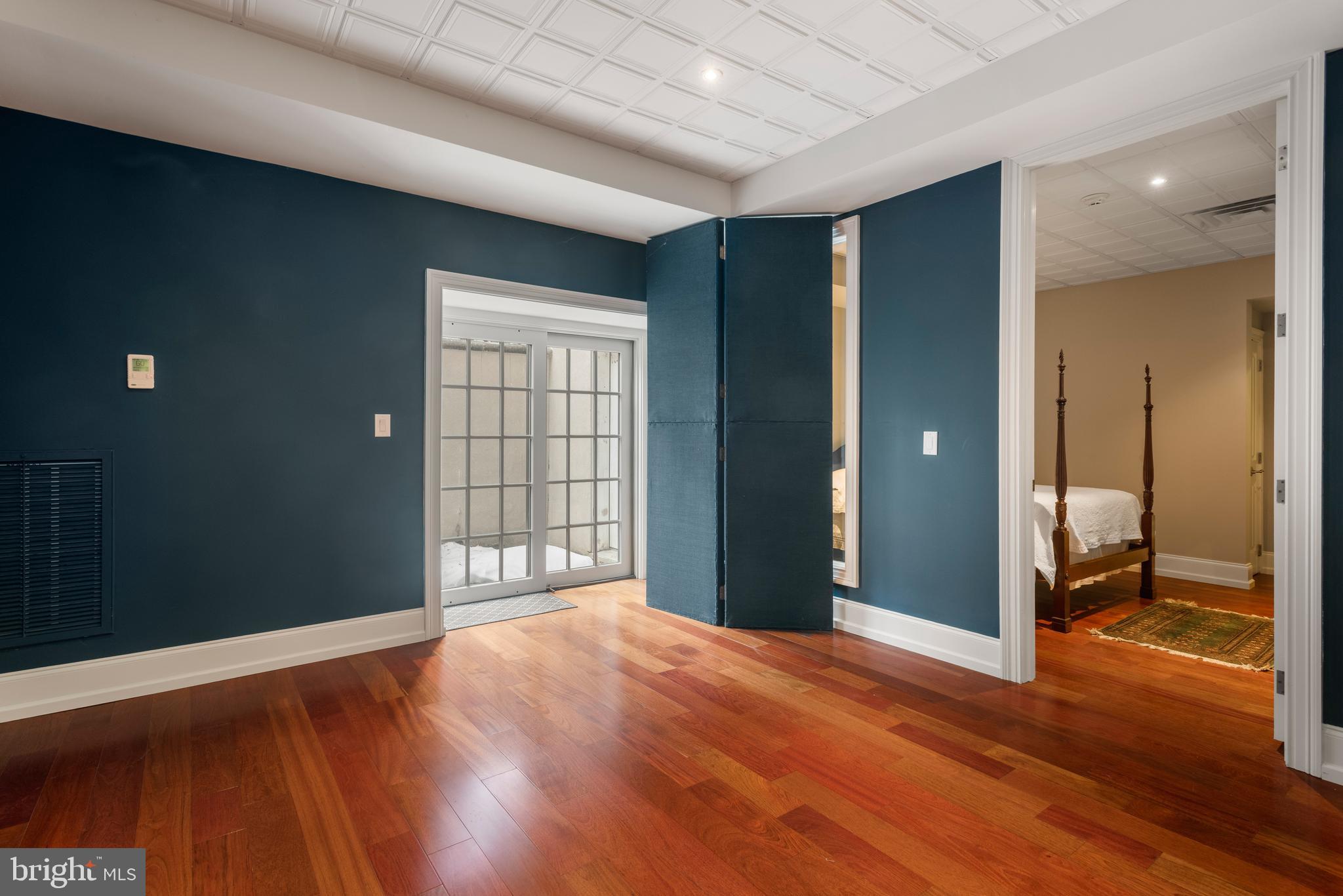 BRYN MAWR - Residential