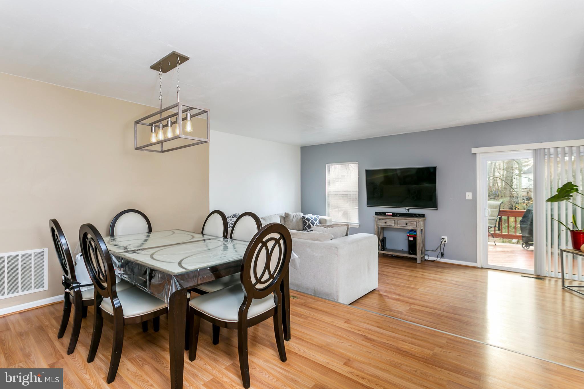 VALLEY STREAM ESTATES - Residential