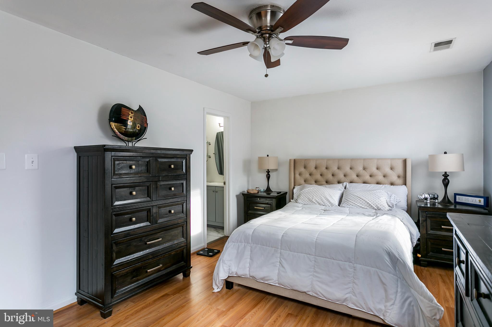 VALLEY STREAM ESTATES - Residential