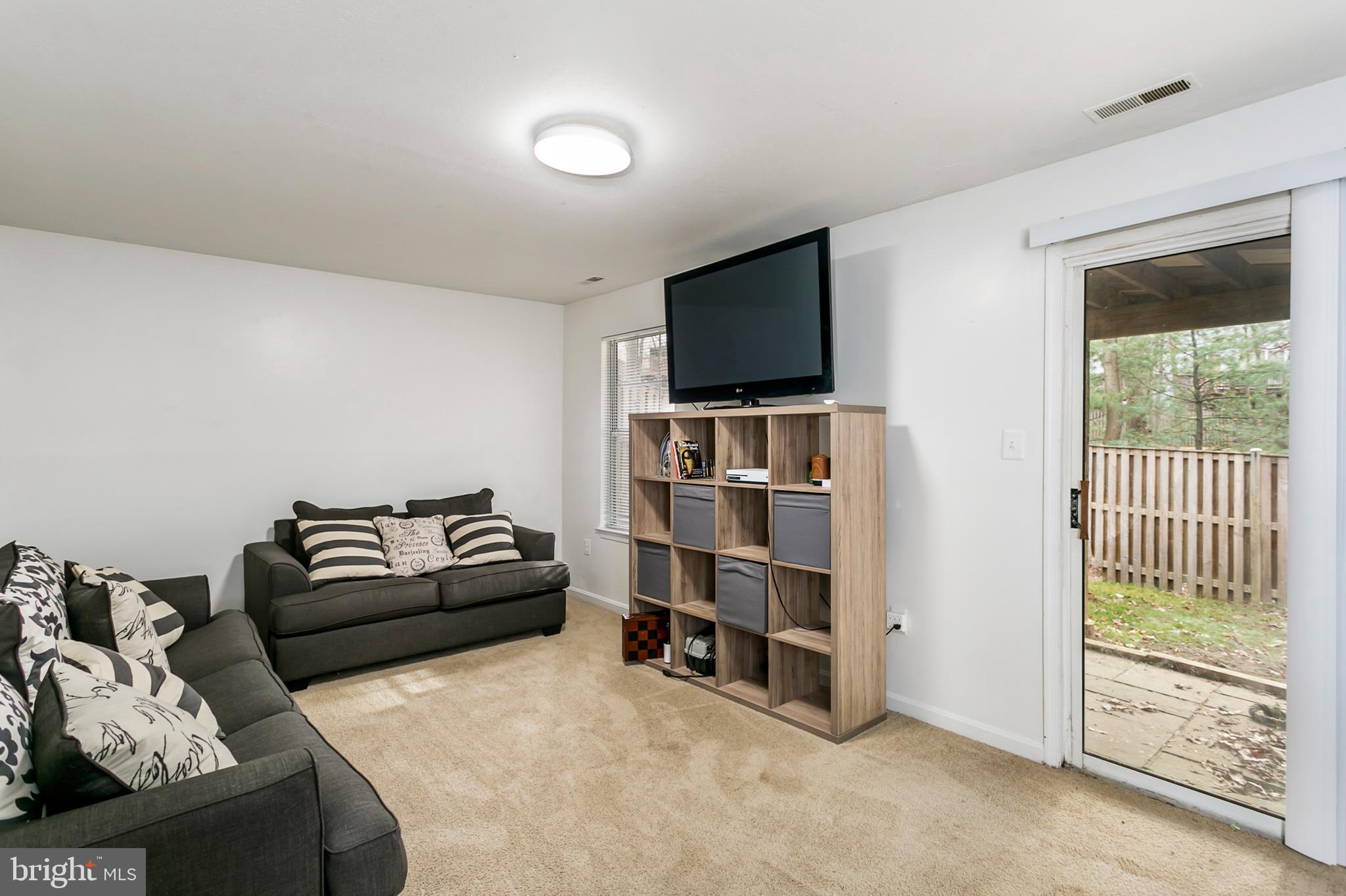 VALLEY STREAM ESTATES - Residential