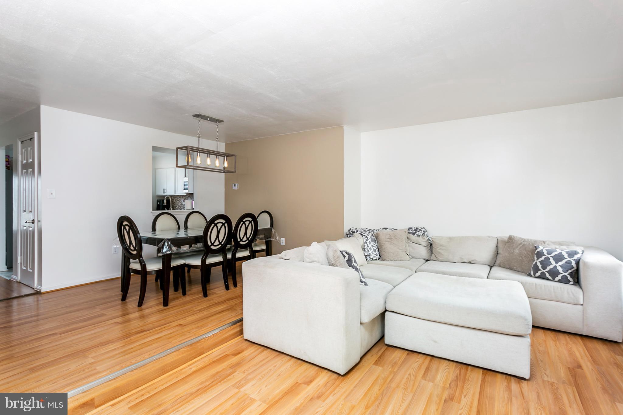 VALLEY STREAM ESTATES - Residential