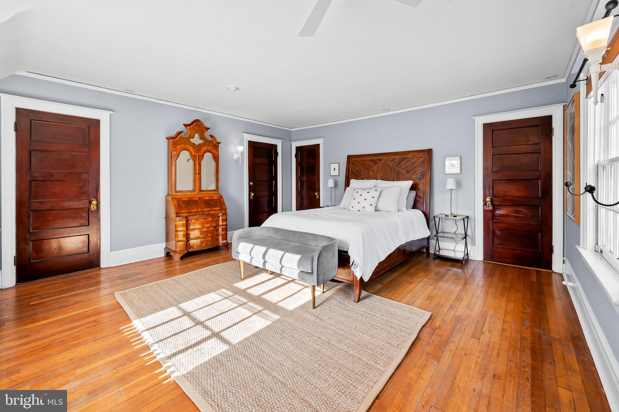 ROLAND PARK - Residential