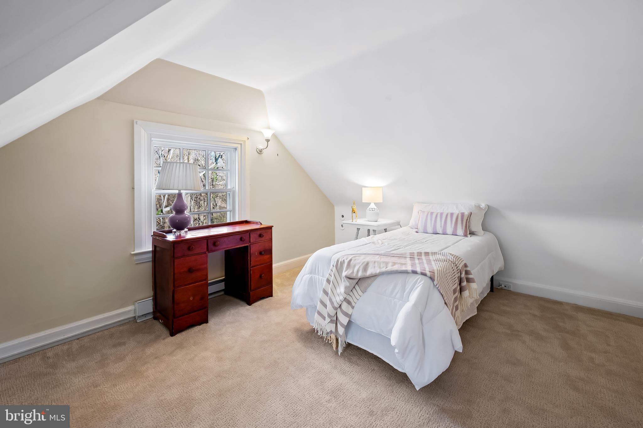 ROLAND PARK - Residential