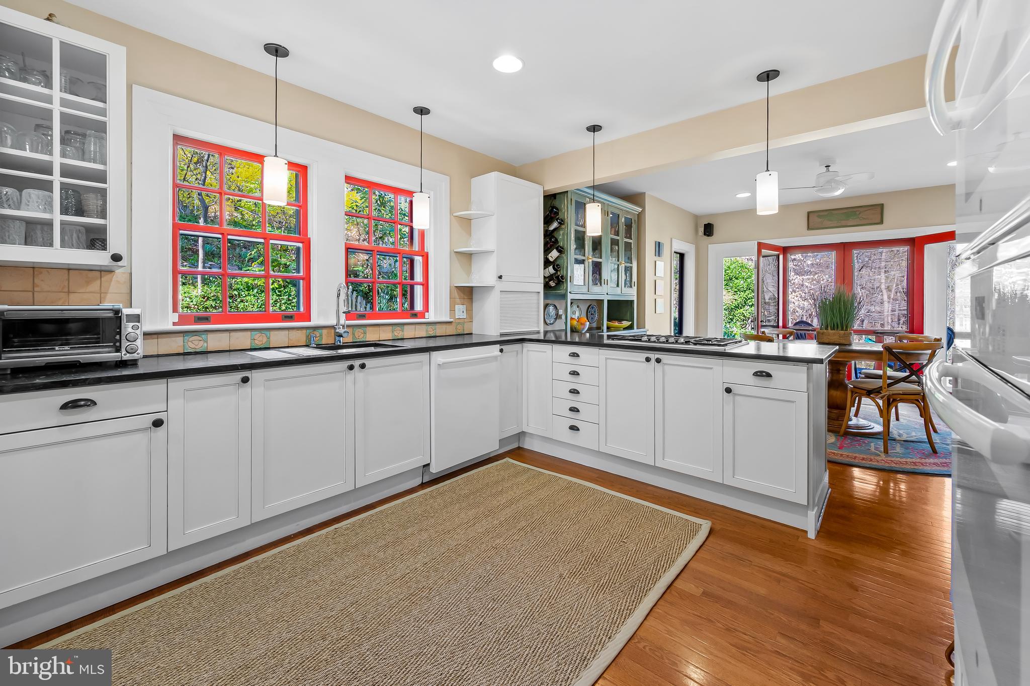 ROLAND PARK - Residential