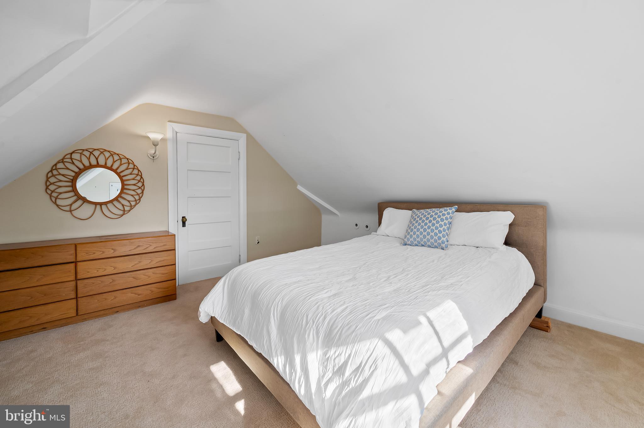 ROLAND PARK - Residential