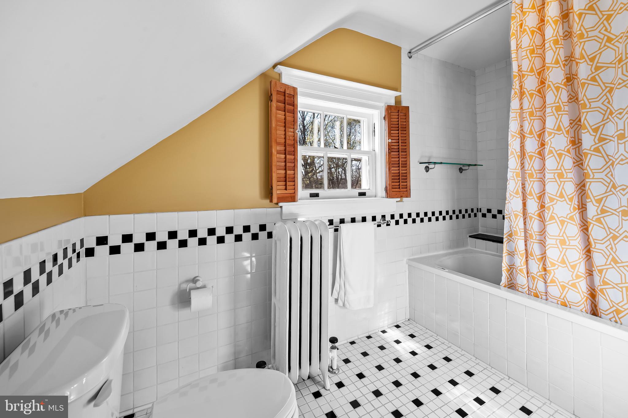 ROLAND PARK - Residential