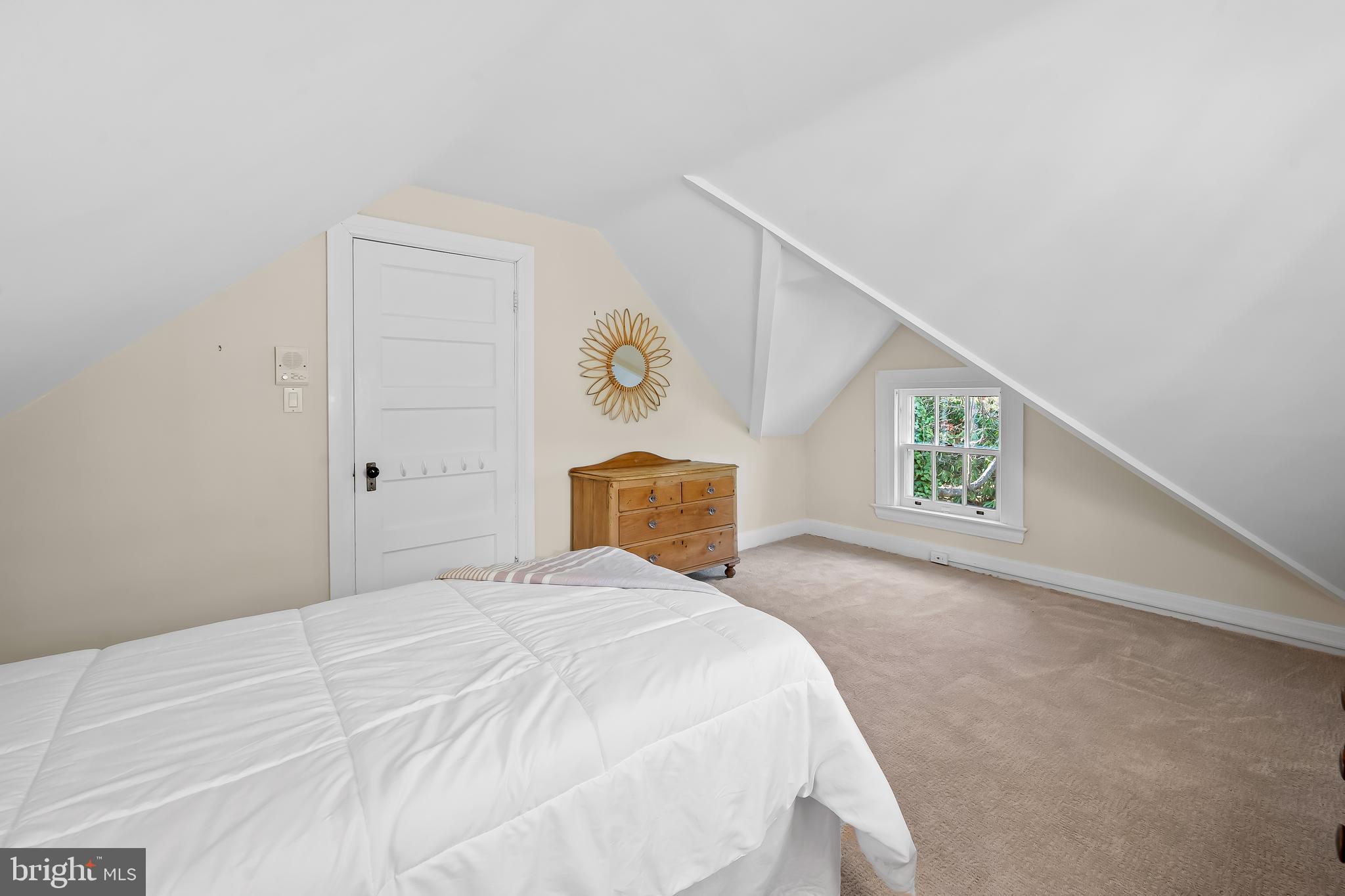 ROLAND PARK - Residential