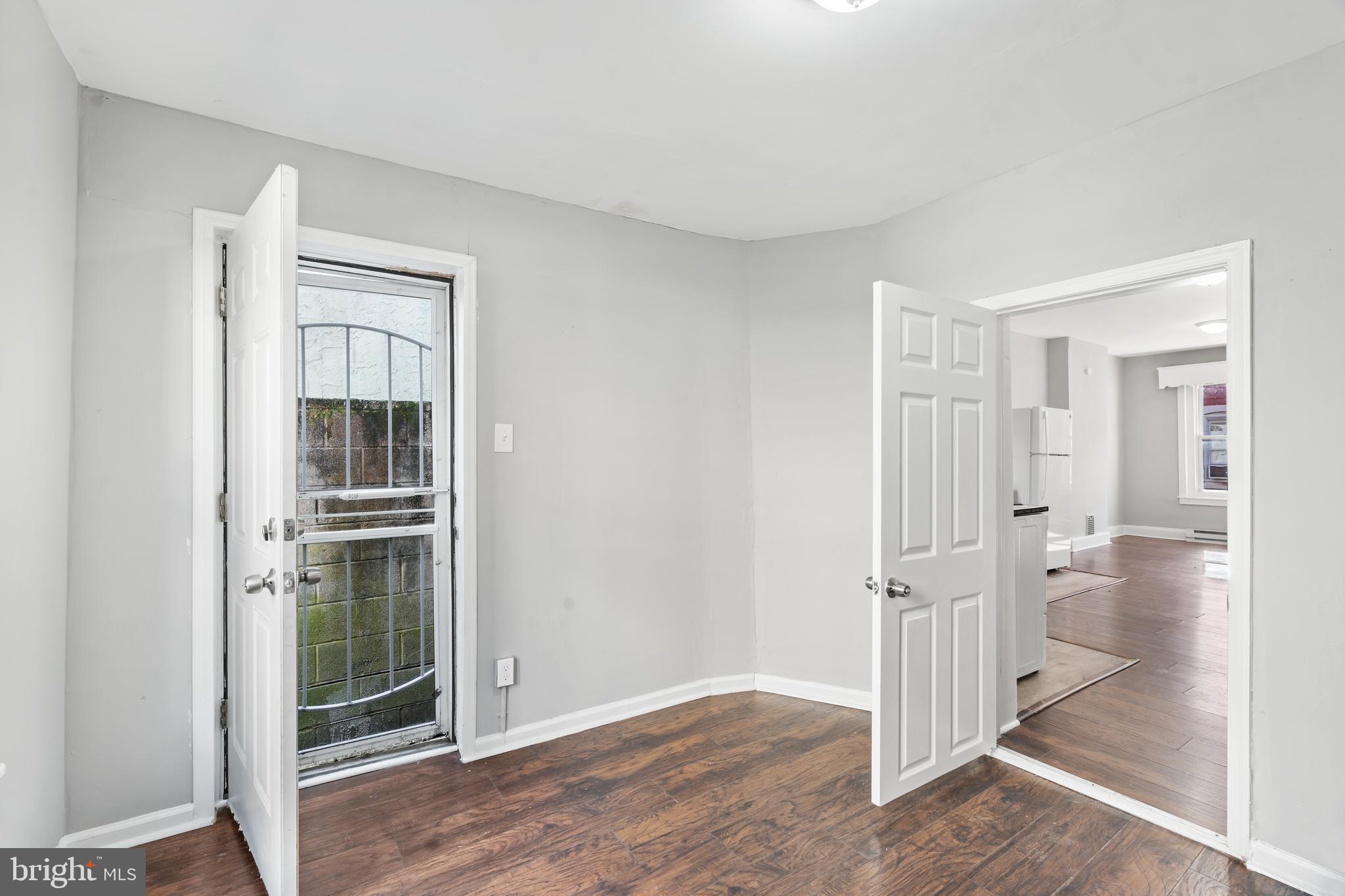 POINT BREEZE - Residential