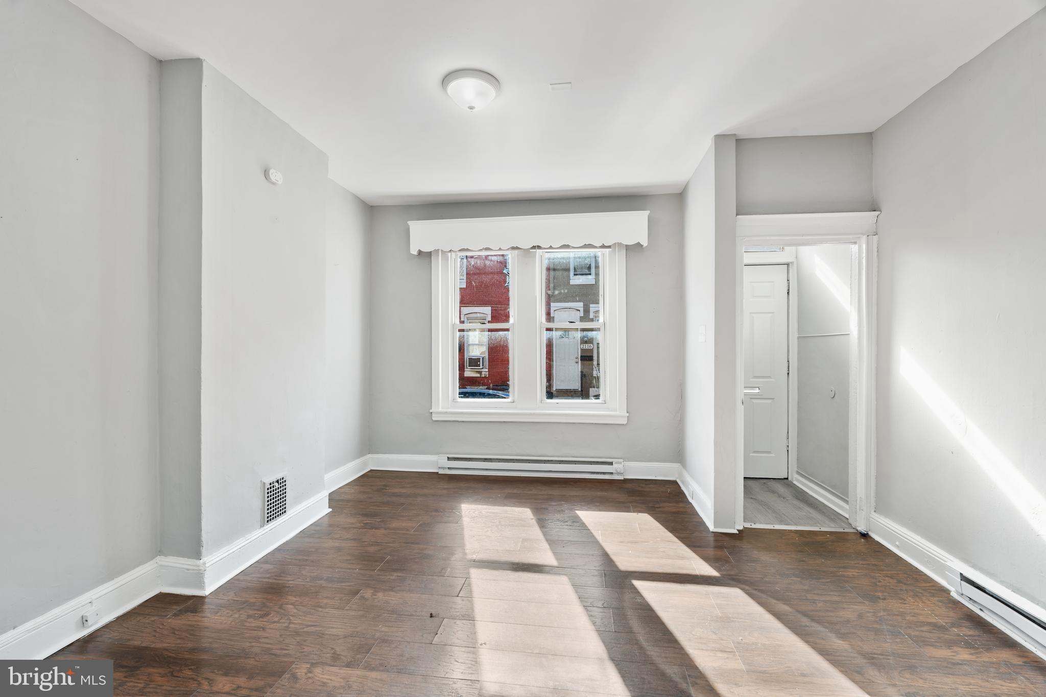 POINT BREEZE - Residential