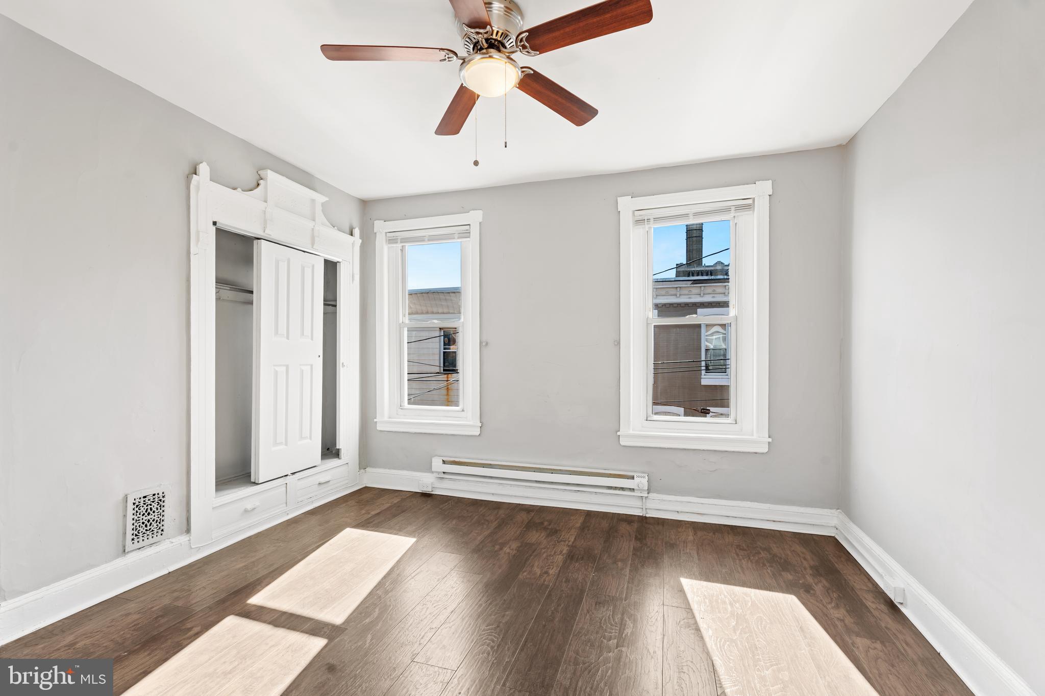 POINT BREEZE - Residential