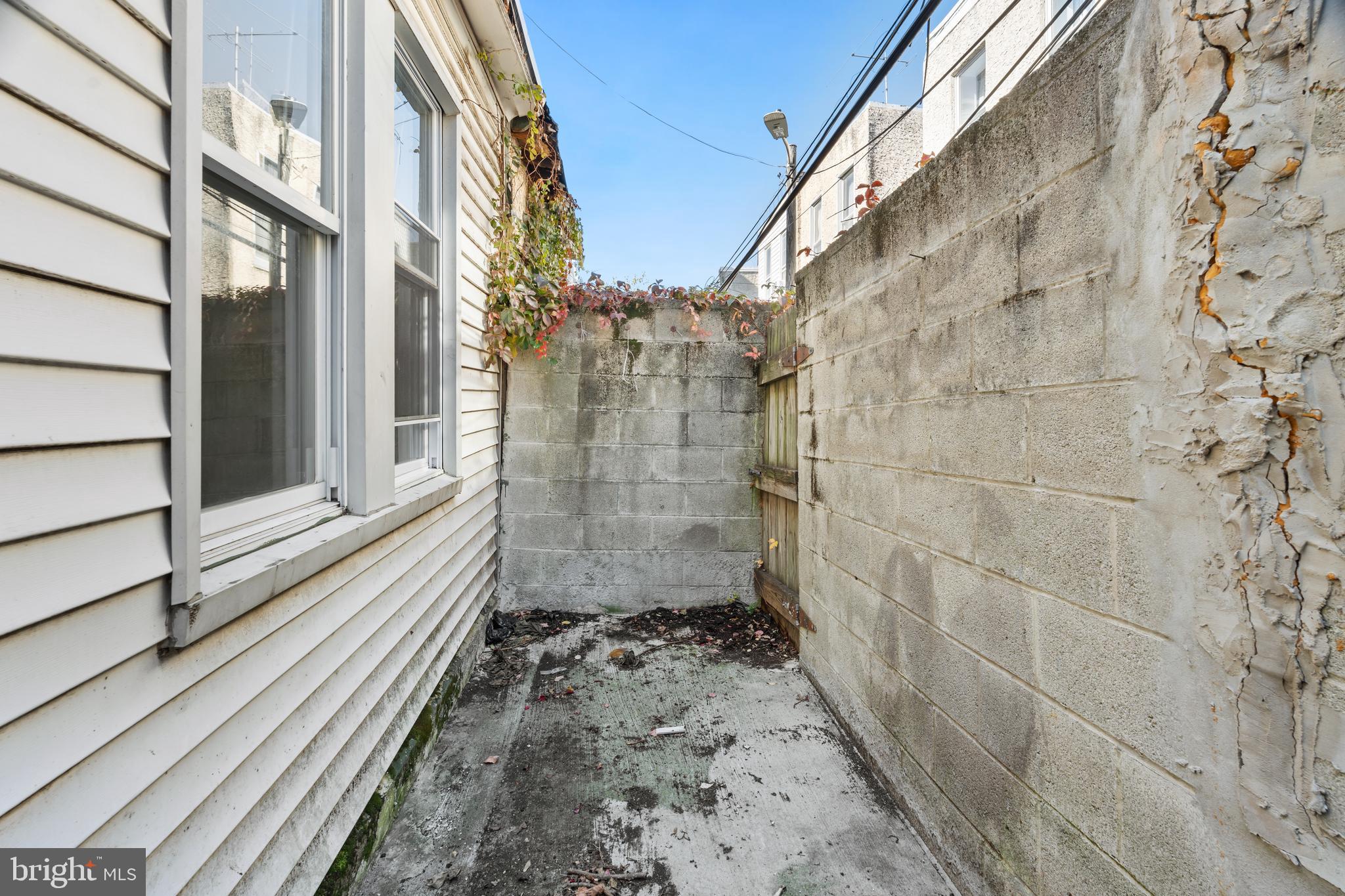 POINT BREEZE - Residential