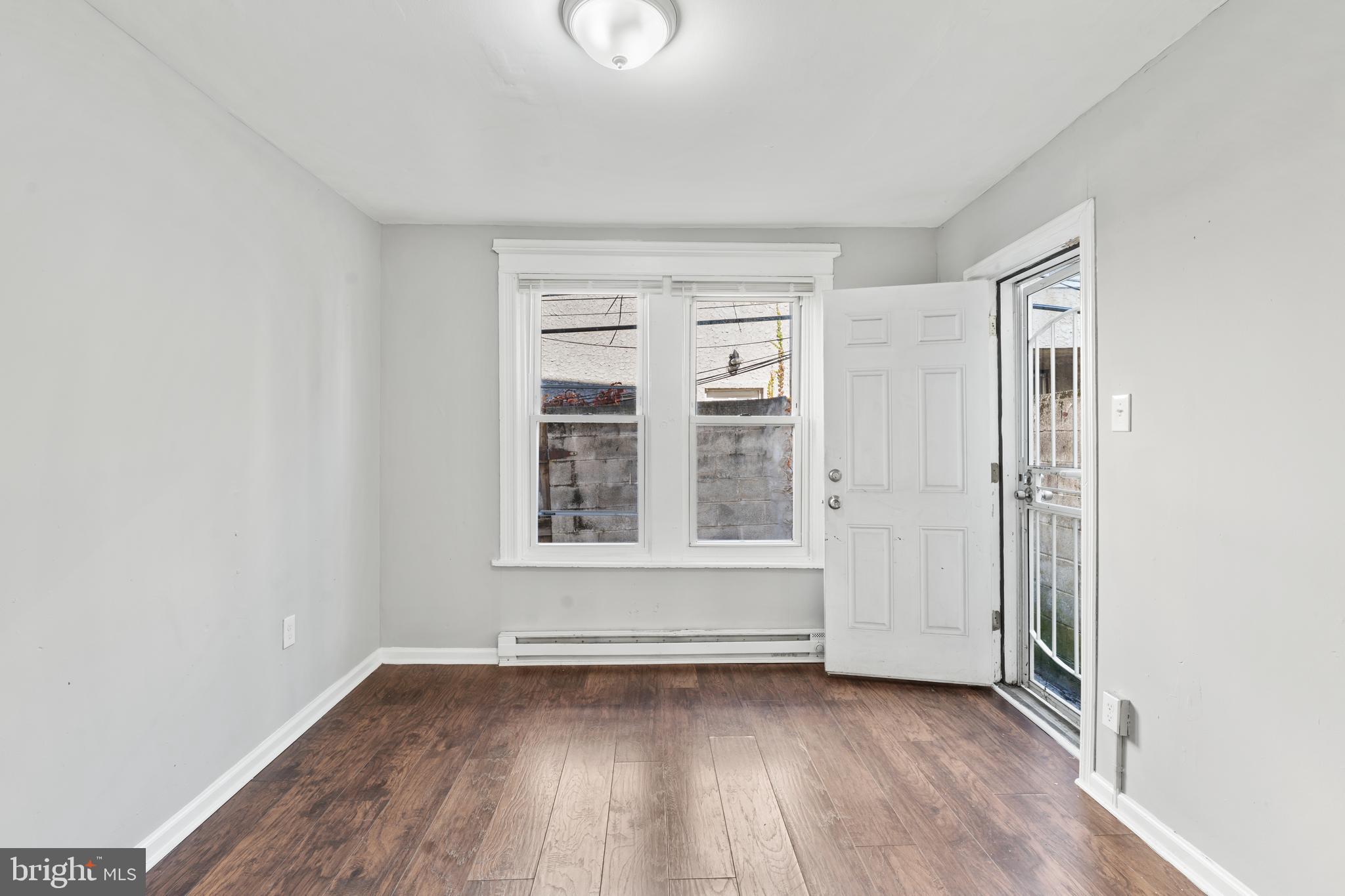 POINT BREEZE - Residential