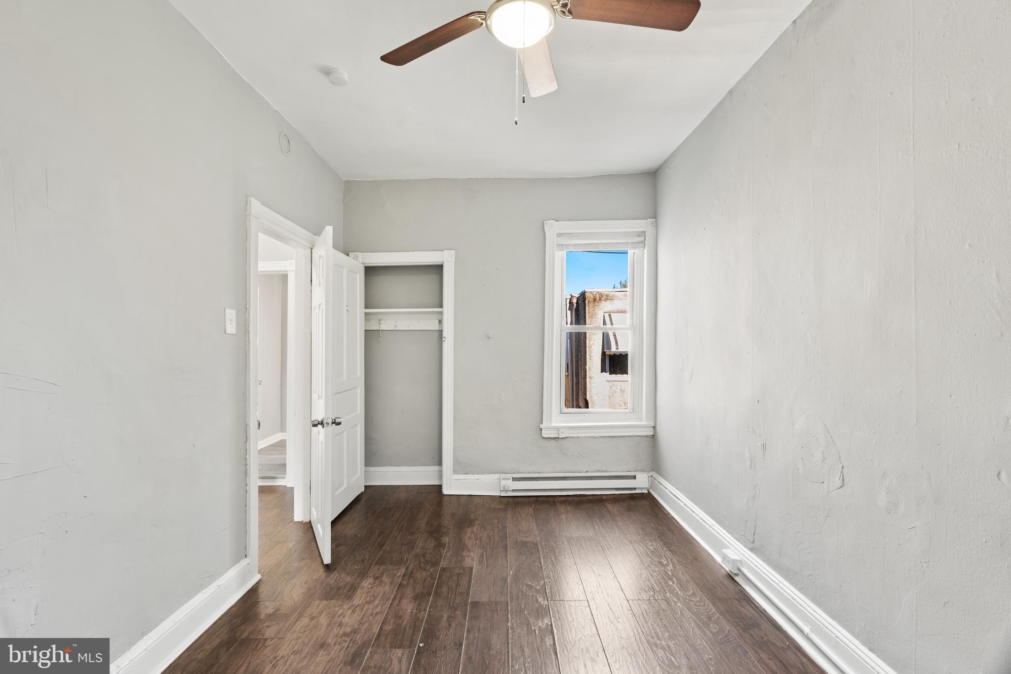 POINT BREEZE - Residential