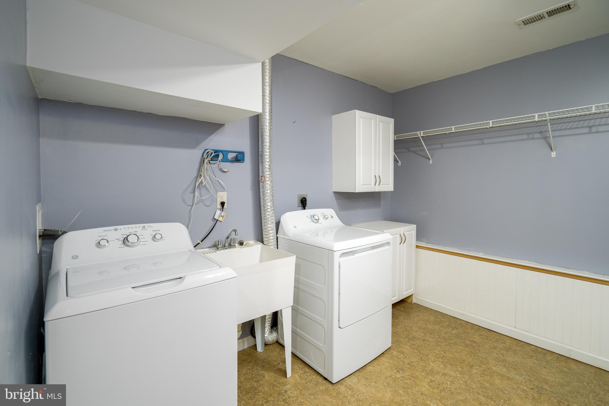 INWOOD - Residential